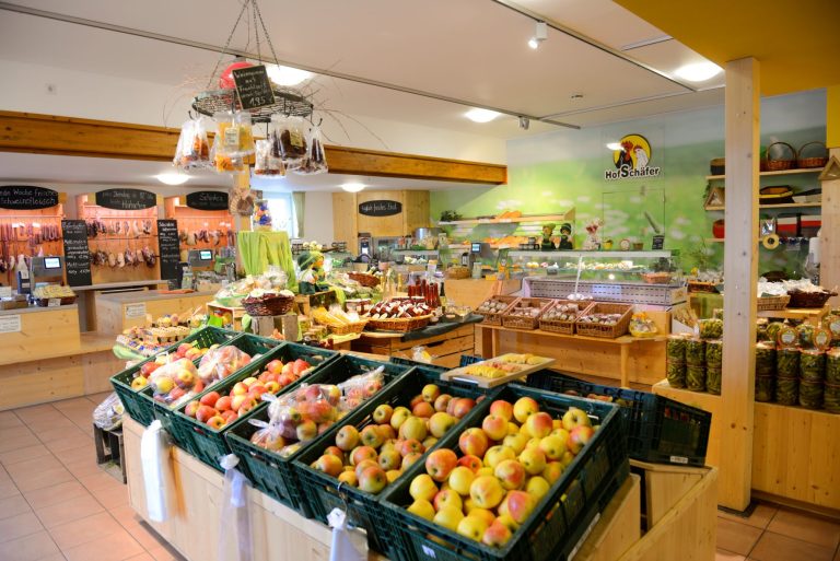 Hofladen innen neu 768x513